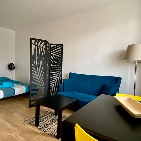 Beau Studio Cosy Et Calme - Face A La Gare De Rosny-Sous-Bois - 20Mn De Paris Et Disneyland Rosny-sous-Bois Exterior foto