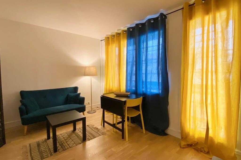 Beau Studio Cosy Et Calme - Face A La Gare De Rosny-Sous-Bois - 20Mn De Paris Et Disneyland Rosny-sous-Bois Exterior foto
